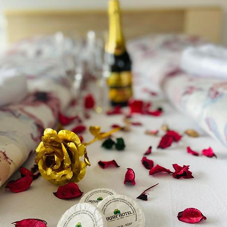 Irish Hotel Біхач Екстер'єр фото