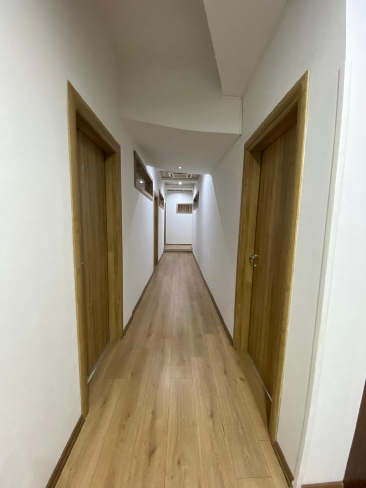 Irish Hotel Біхач Екстер'єр фото