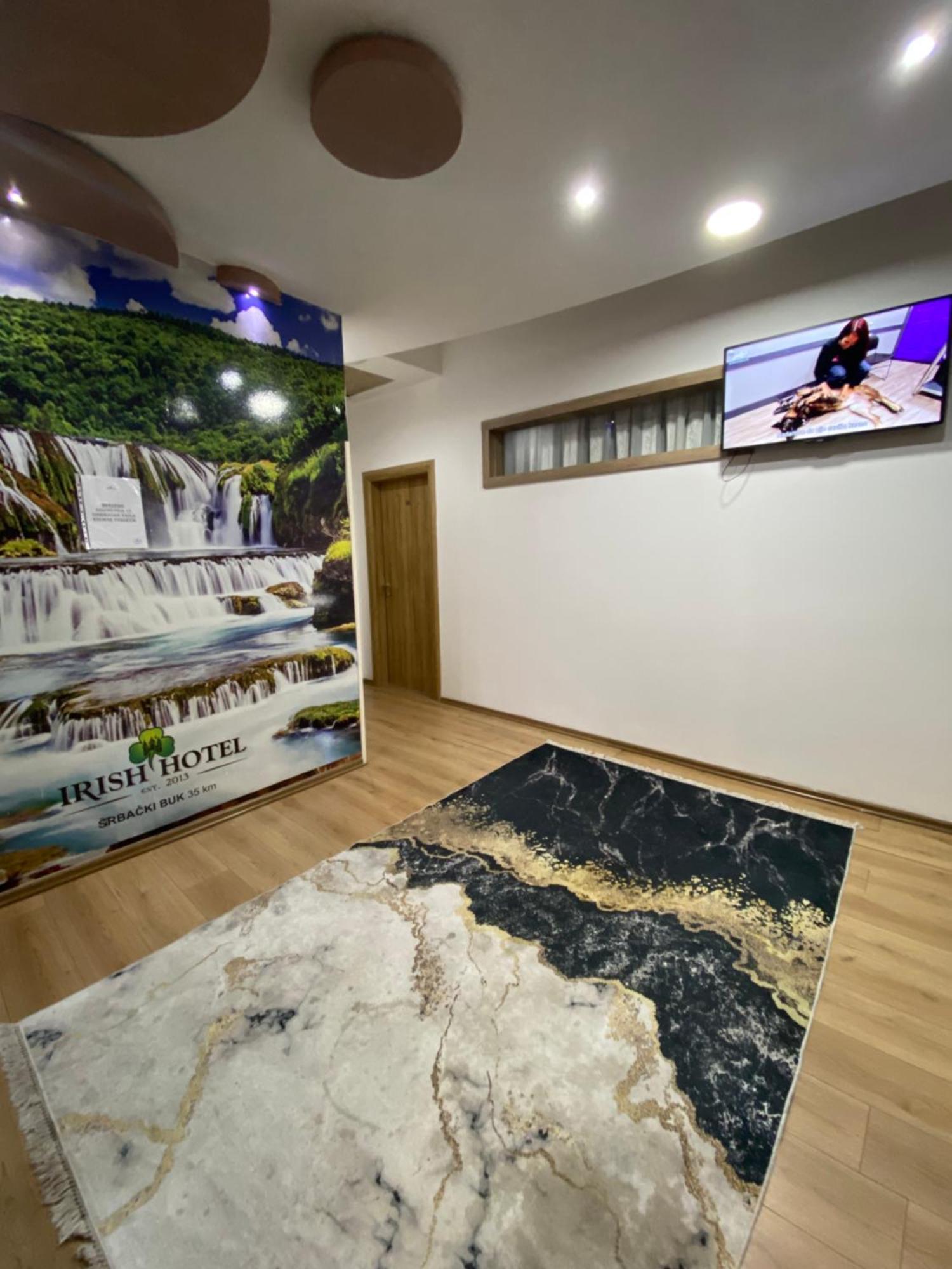 Irish Hotel Біхач Екстер'єр фото