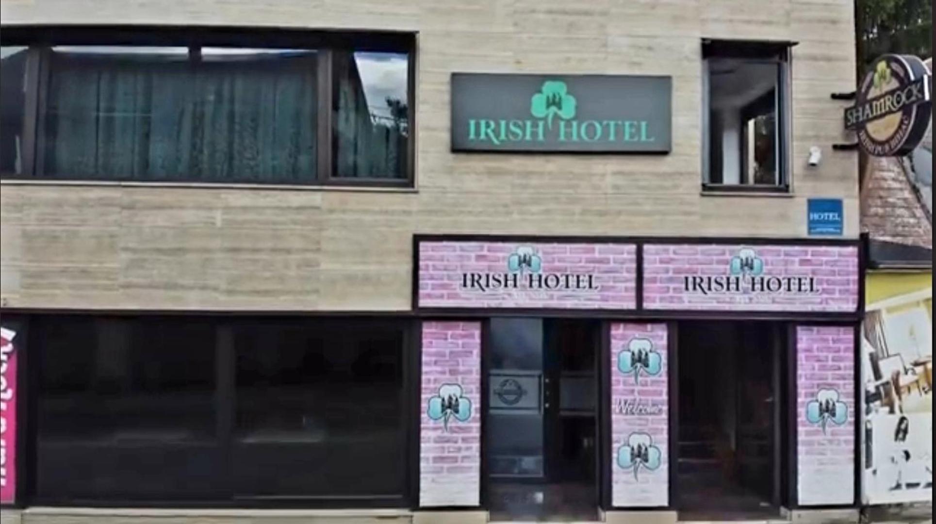 Irish Hotel Біхач Екстер'єр фото
