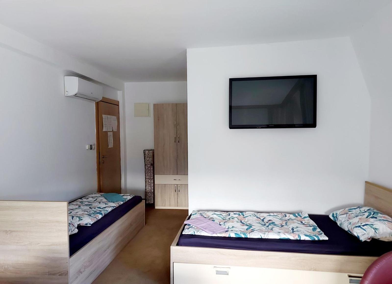 Irish Hotel Біхач Екстер'єр фото